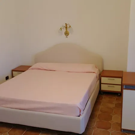 Le 4 Bari Sardo